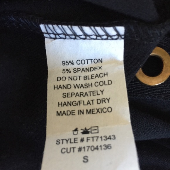 Akira Chicago Crop Top - Picture 7 of 7